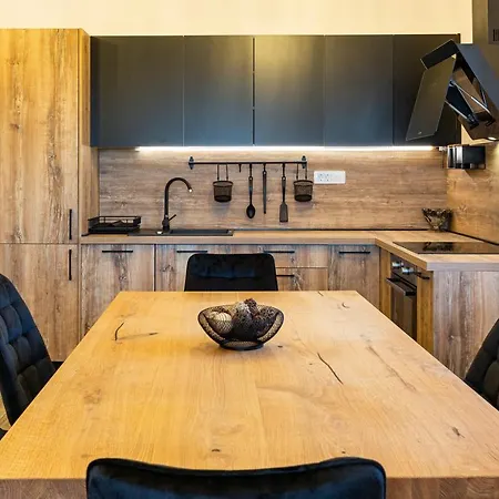 Oliva Vallis Apartman