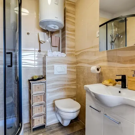 Oliva Vallis Apartman