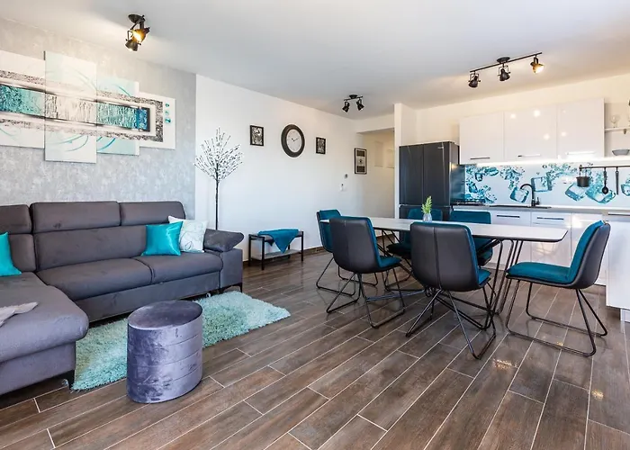 Oliva Vallis * זאדאר