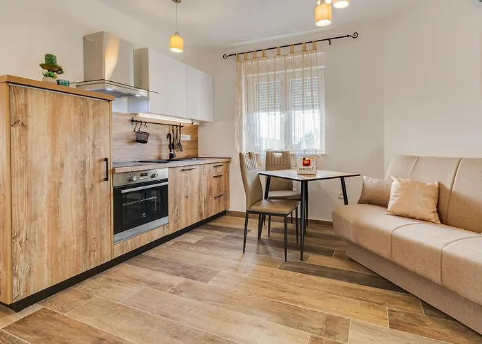 Oliva Vallis זאדאר