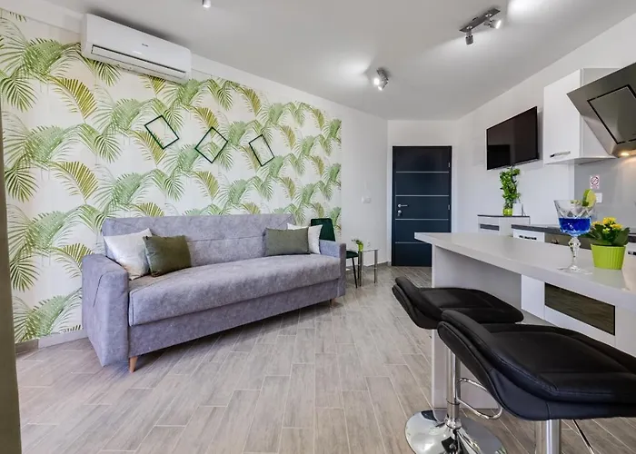 Oliva Vallis זאדאר