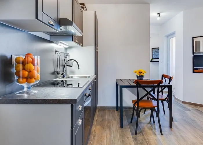 Oliva Vallis * זאדאר